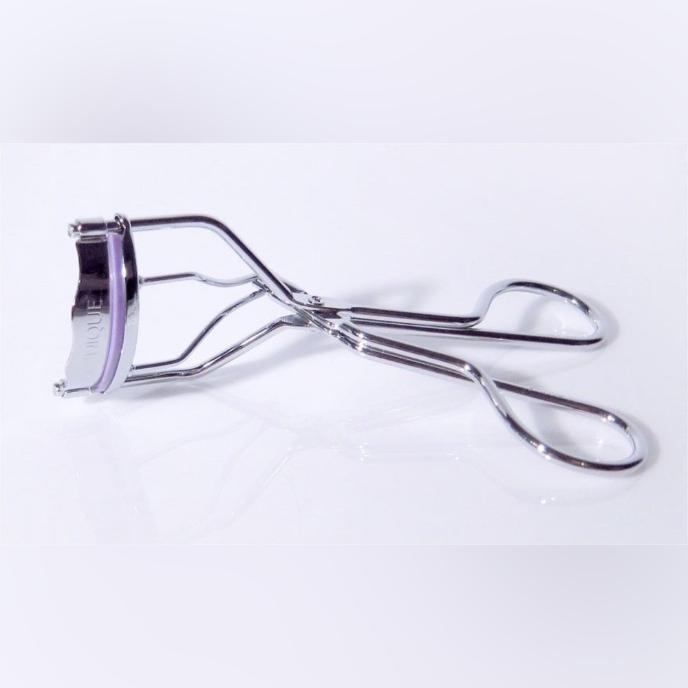Clinique Eyelash Curler